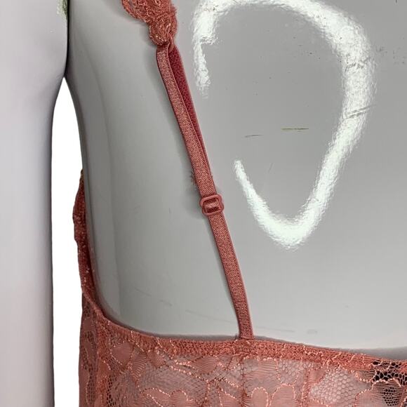 Victoria's Secret Y2K All Lace Baby Doll Pale Pink Size M Slit Down The Middle - Picture 9 of 13